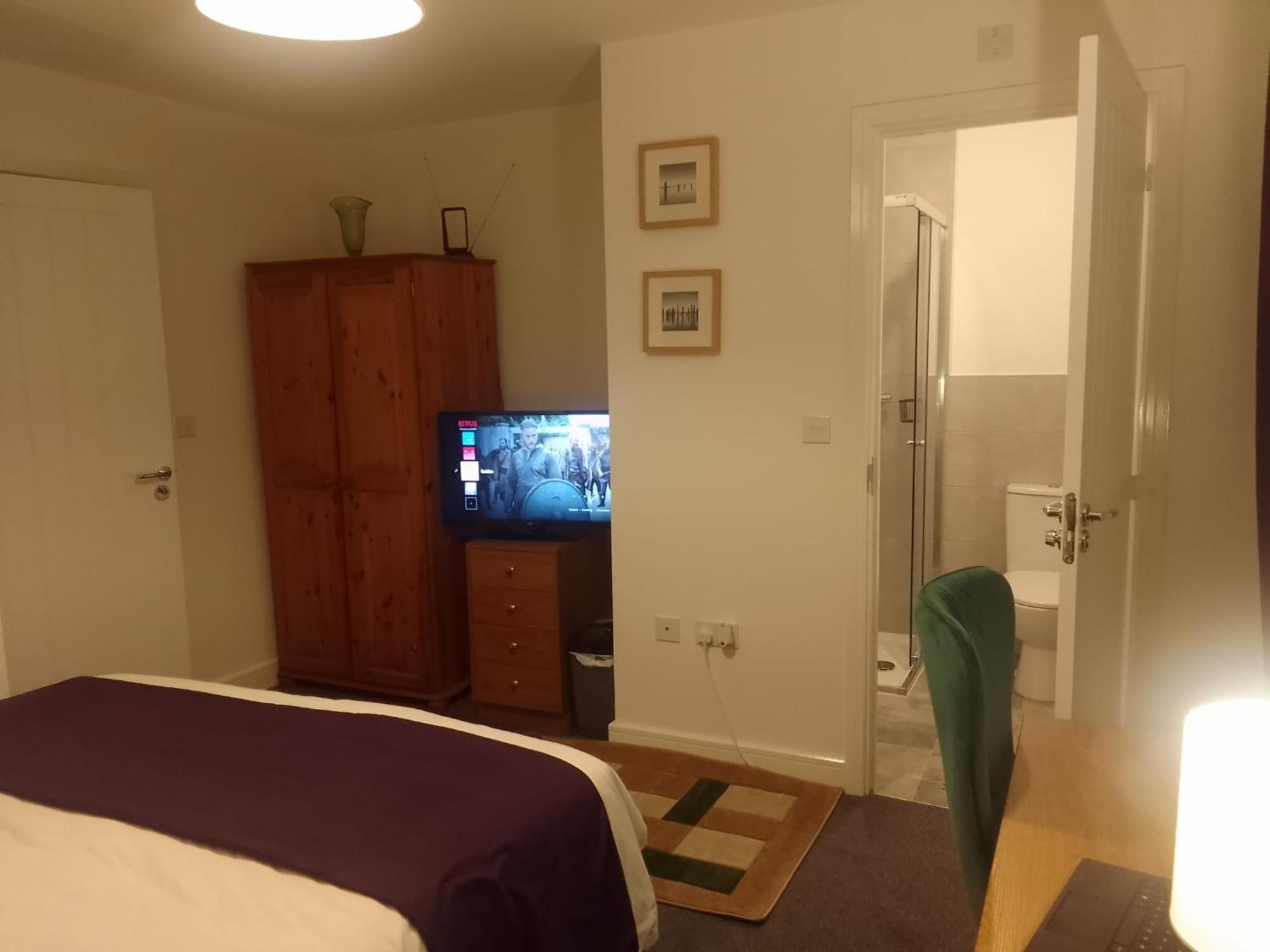 Cosy Stay In Walsall By Ideal Home Bloxwich Eksteriør bilde