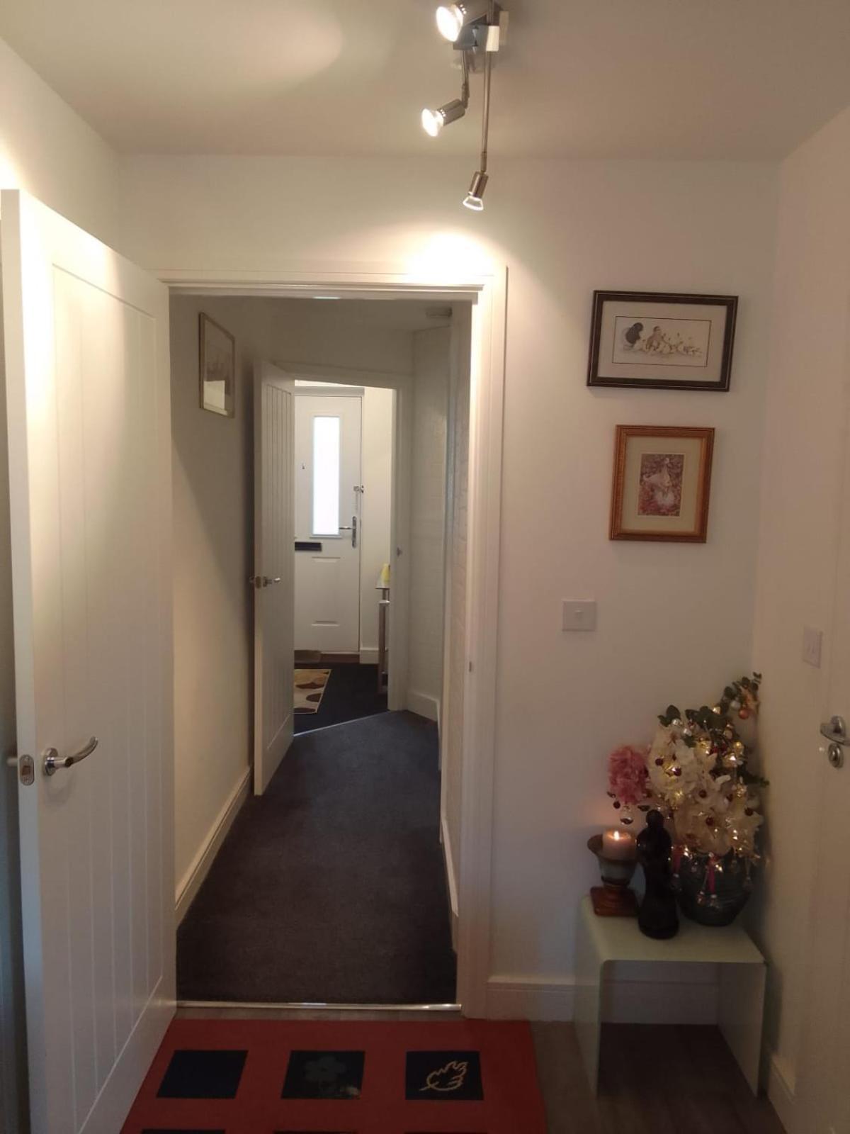 Cosy Stay In Walsall By Ideal Home Bloxwich Eksteriør bilde