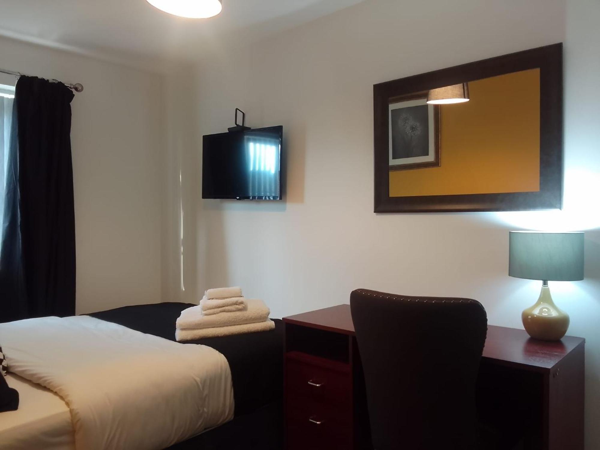 Cosy Stay In Walsall By Ideal Home Bloxwich Eksteriør bilde