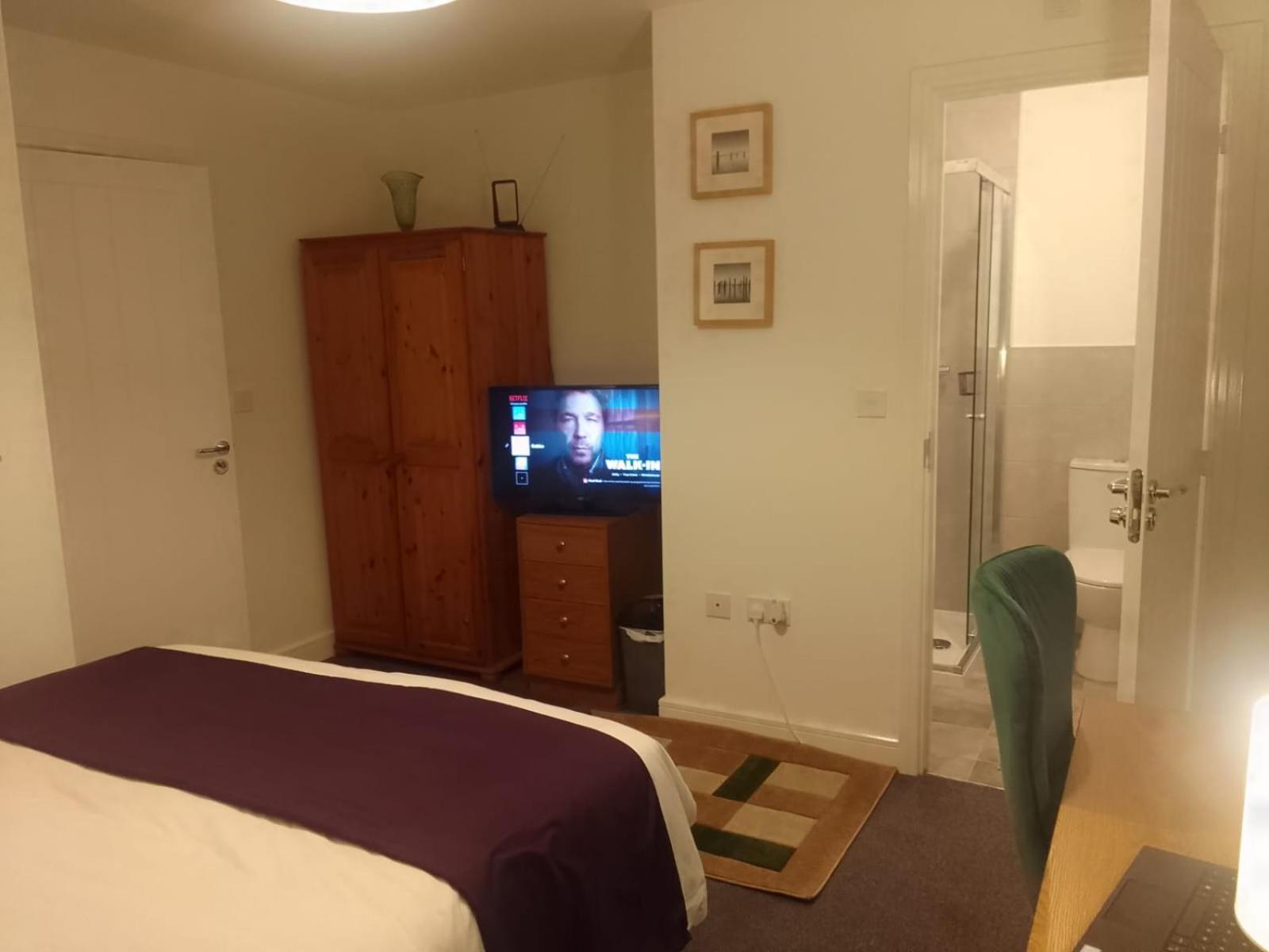 Cosy Stay In Walsall By Ideal Home Bloxwich Eksteriør bilde